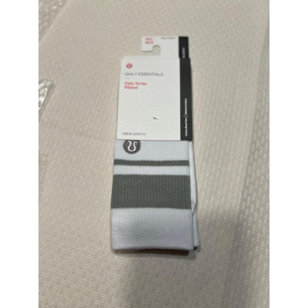 Lululemon Daily Stride Ribbed Crew Socks White/Gray M/L NWT